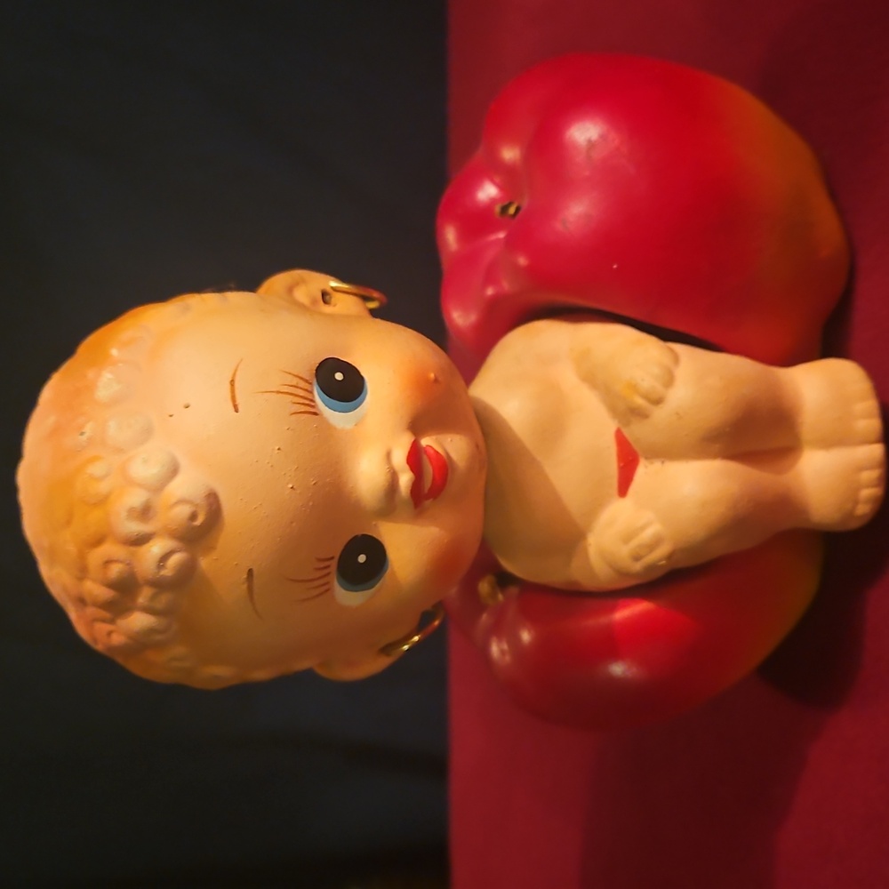 Antique 1930s 1940s Adorable Vintage Pin-Baby Bobblehead Red Apple Seat